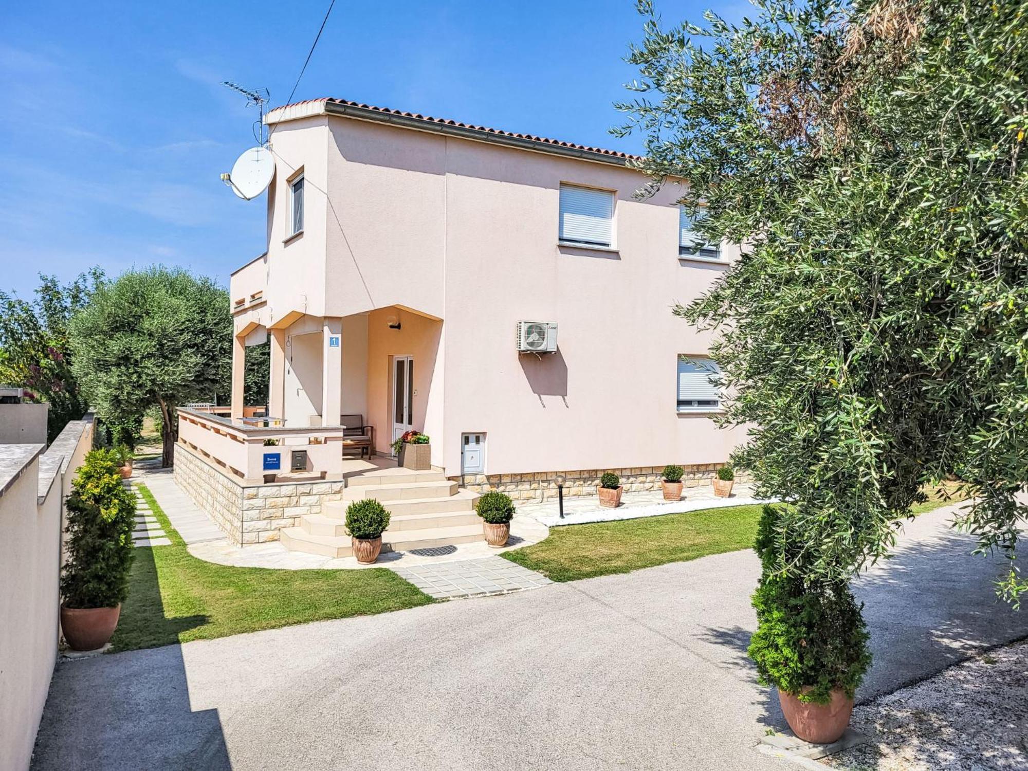 Holiday Home Ive By Interhome Petrcane Buitenkant foto
